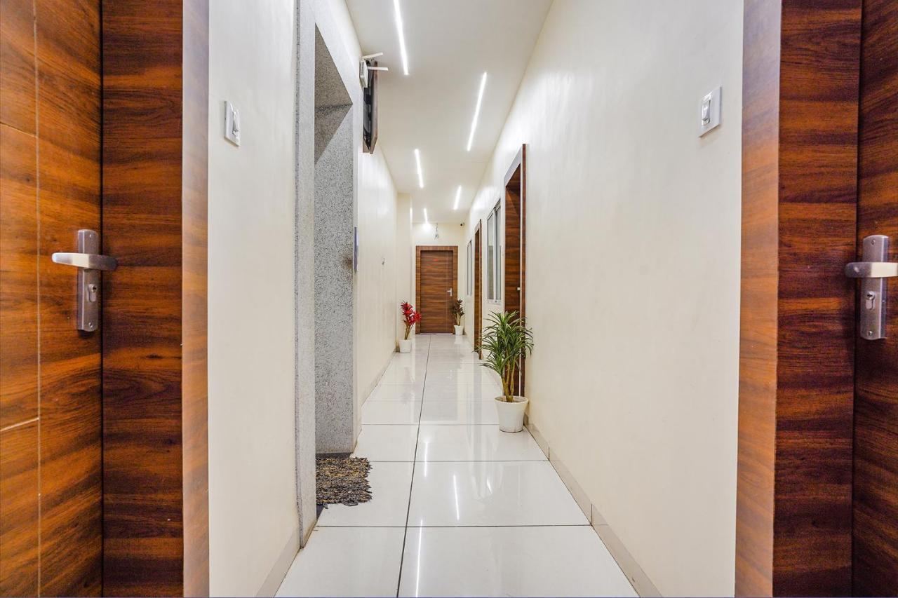 Fabhotel Sukh Vilas インドール エクステリア 写真