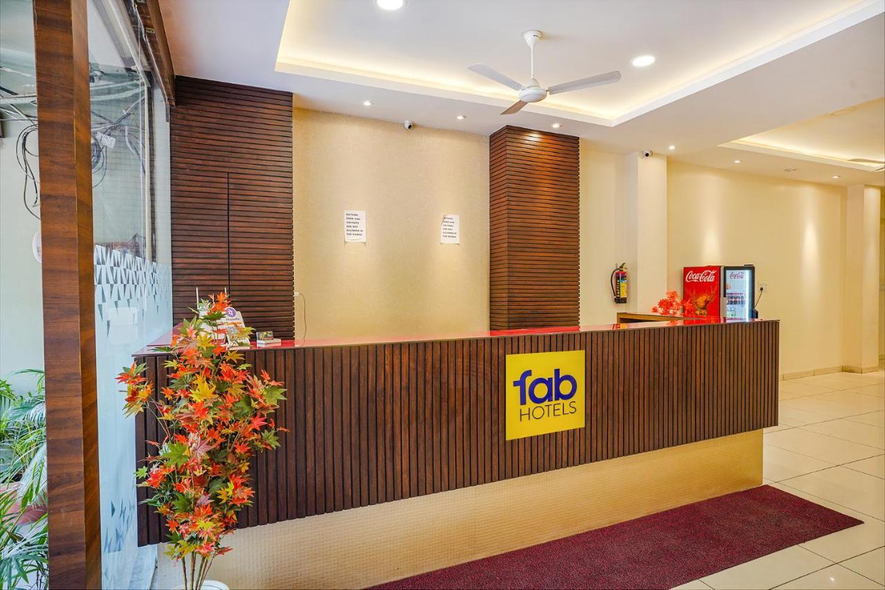 Fabhotel Sukh Vilas インドール エクステリア 写真