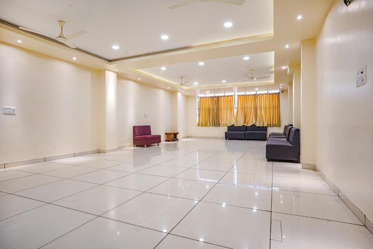 Fabhotel Sukh Vilas インドール エクステリア 写真